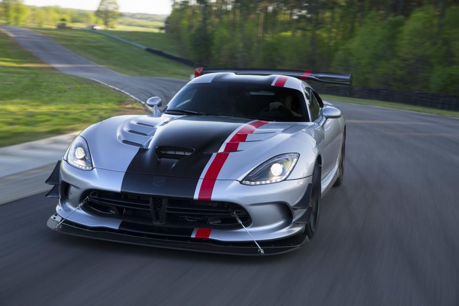  Dodge Viper ACR (VX) 2015 года  (фото 2 из 91)